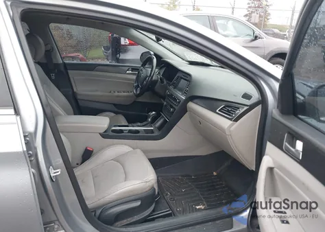 2017 Hyundai Sonata Sport z USA, uszkodzony, nr VIN 5NPE34AF3HH583346